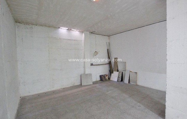 Revente - Commercial - Guardamar del Segura - Center