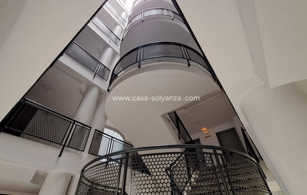 Herverkoop - Appartement / flat - Torrevieja - Acequion