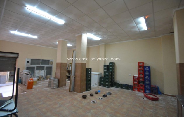 Revente - Commercial - Bigastro - Center