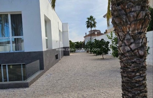 Wiederverkauf - Villa - Orihuela - Inland