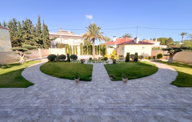 Wiederverkauf - Independent villa - Orihuela Costa