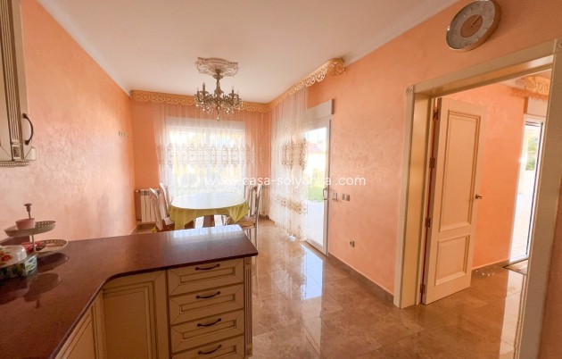 Wiederverkauf - Independent villa - Orihuela Costa