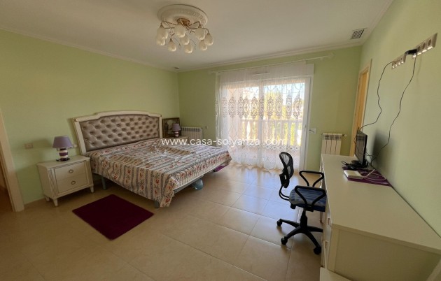 Wiederverkauf - Independent villa - Orihuela Costa