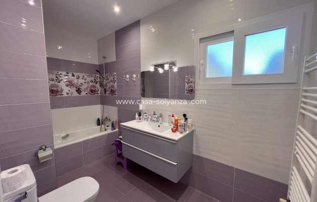 Wiederverkauf - Independent villa - Orihuela Costa