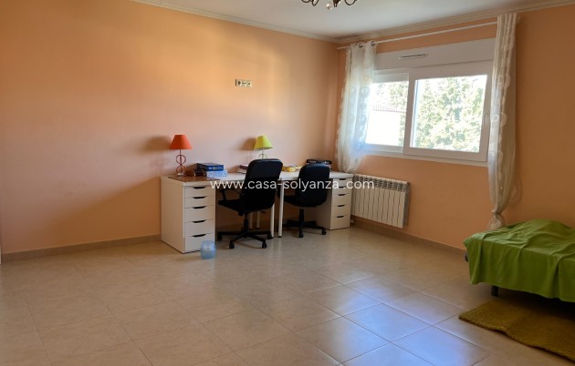 Wiederverkauf - Independent villa - Orihuela Costa