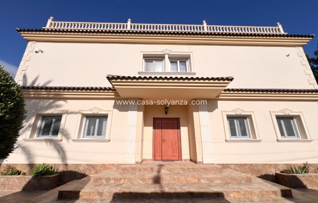 Wiederverkauf - Independent villa - Orihuela Costa