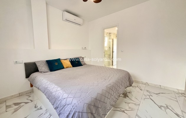 Resale - Apartment / flat - Villamartin - Costa Blanca