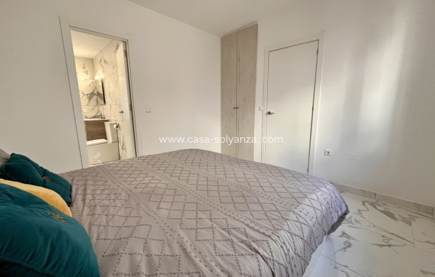Resale - Apartment / flat - Villamartin - Costa Blanca