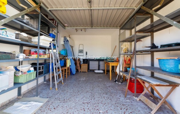 Resale - Country Property/Finca - Albatera