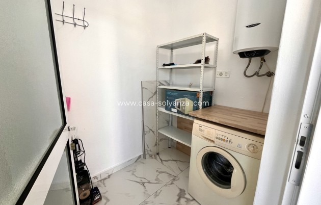 Resale - Apartment / flat - Villamartin - Costa Blanca