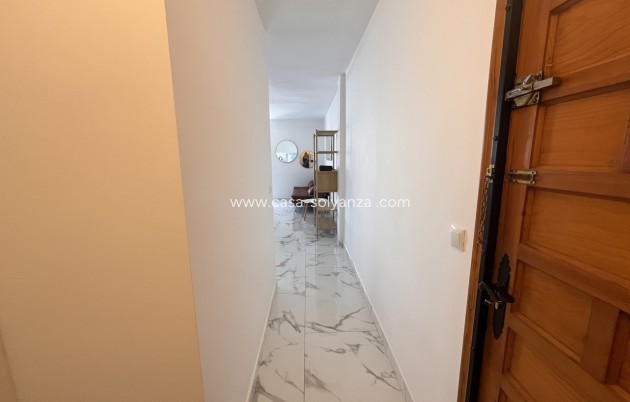 Resale - Apartment / flat - Villamartin - Costa Blanca