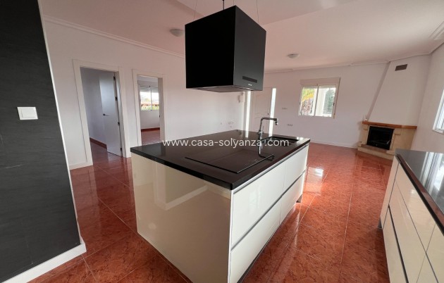 Wiederverkauf - Independent villa - Dolores