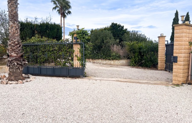 Wiederverkauf - Independent villa - Dolores