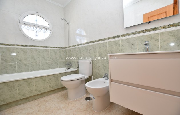 Herverkoop - Quad - Orihuela Costa - Costa Blanca