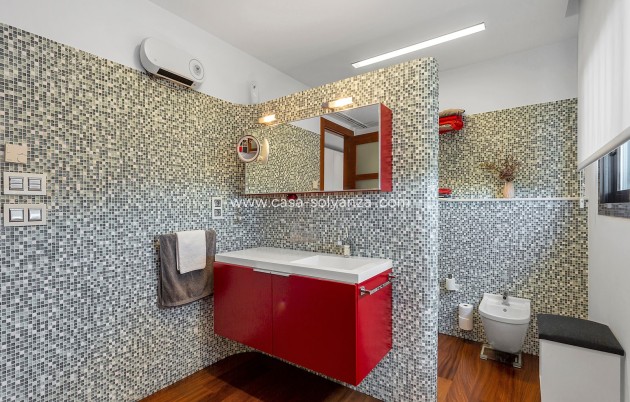 Resale - Villa - Algorfa - La Finca Golf Resort