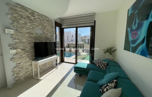 Wiederverkauf - Semi-detached house - Villamartin - Villamartín