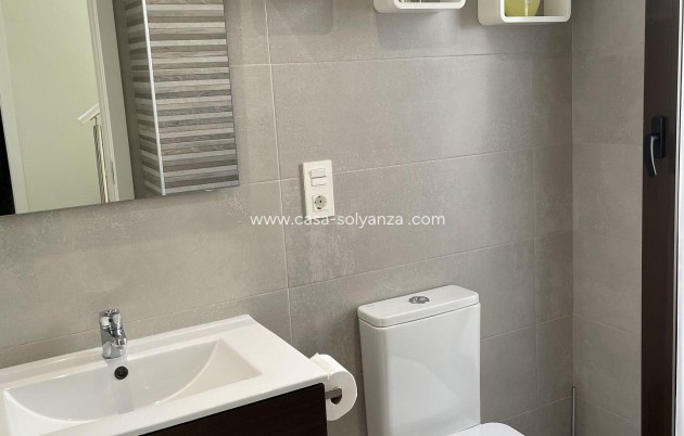 Wiederverkauf - Semi-detached house - Villamartin - Villamartín