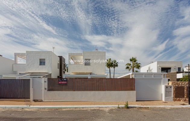 Herverkoop - Villa - Orihuela Costa - Costa Blanca