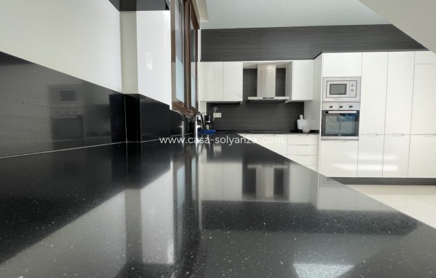 Herverkoop - Villa - Villamartin - Villamartín