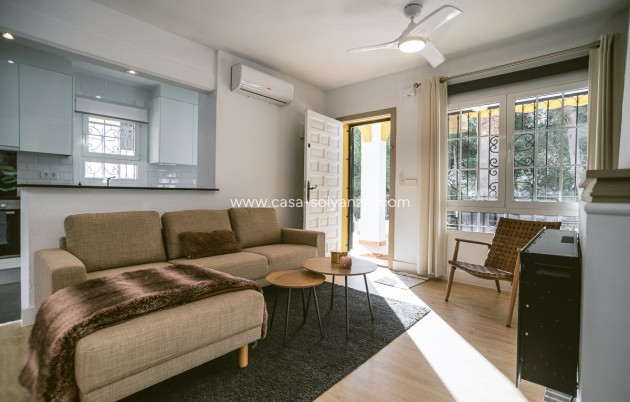 Resale - Villa - Orihuela Costa - Costa Blanca