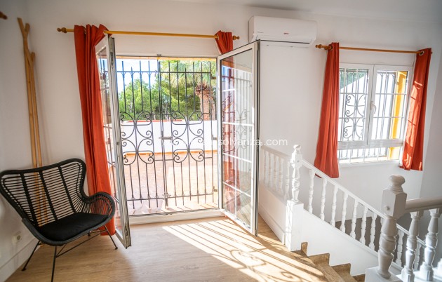 Resale - Villa - Orihuela Costa - Costa Blanca