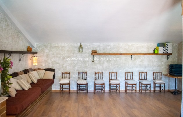 Resale - Independent villa - Onil