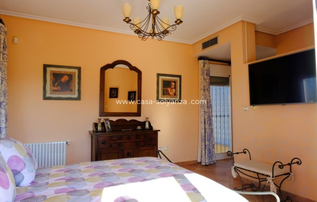 Revente - Villa - Orihuela - Correntías Medias