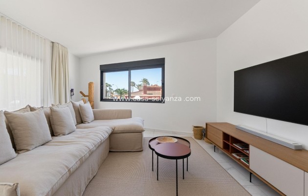 Resale - Villa - Torrevieja - La veleta