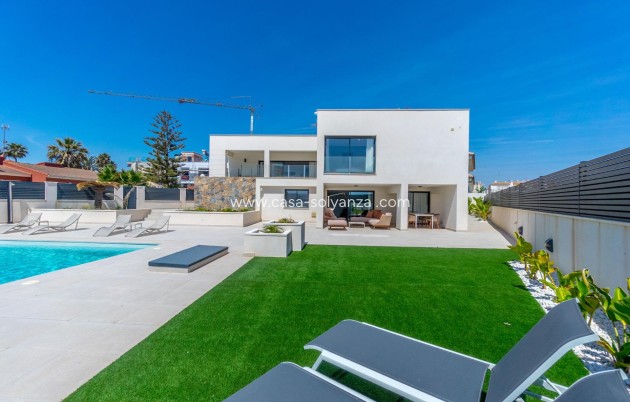 Resale - Villa - Torrevieja - La veleta