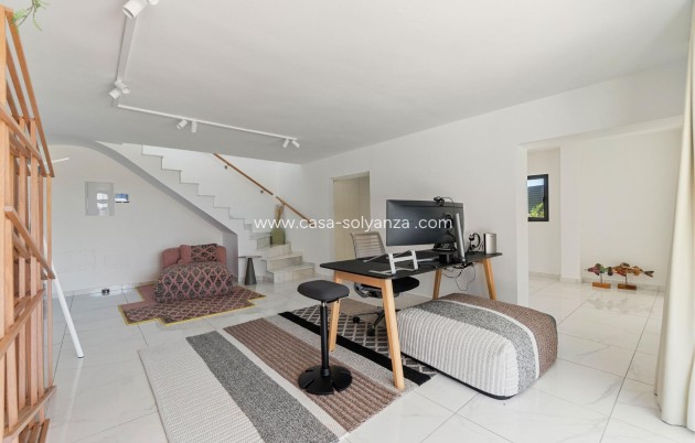 Resale - Villa - Torrevieja - La veleta