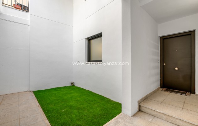 Resale - Apartment / flat - Campoamor - Costa Blanca