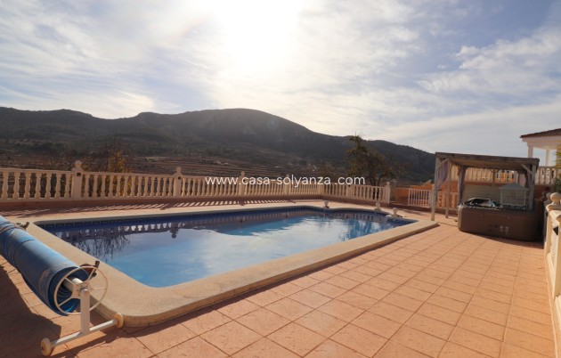 Resale - Villa - La Romana