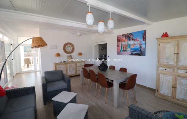 Resale - Villa - La Romana