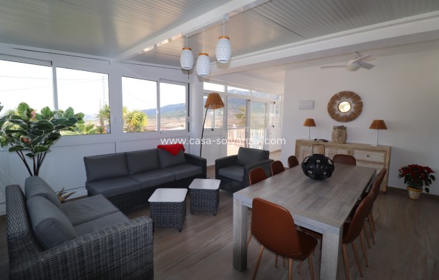 Resale - Villa - La Romana