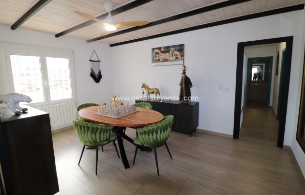 Resale - Villa - La Romana