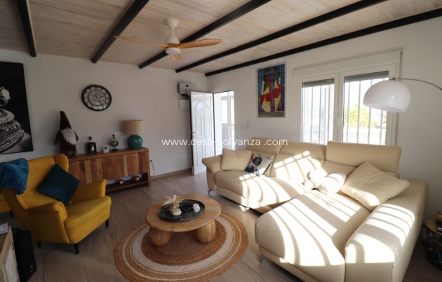Resale - Villa - La Romana