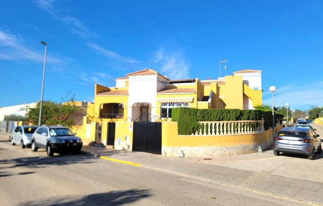 Reventa - Adosado - Los Montesinos - Los Montesinos - Urb. La Herrada