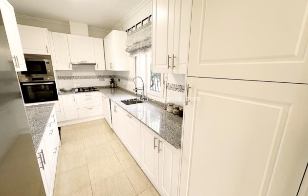 Reventa - Villa - Lo Santiago - Inland