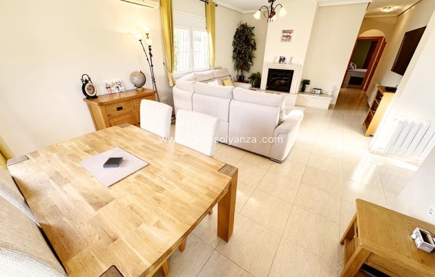 Reventa - Villa - Lo Santiago - Inland