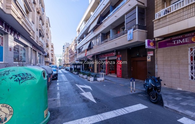 Wiederverkauf - Wohnung - Torrevieja - Center