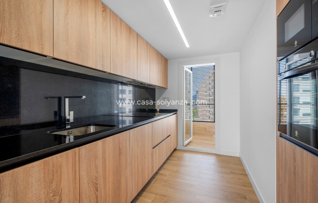 Resale - Apartment / flat - Punta Prima - Costa Blanca