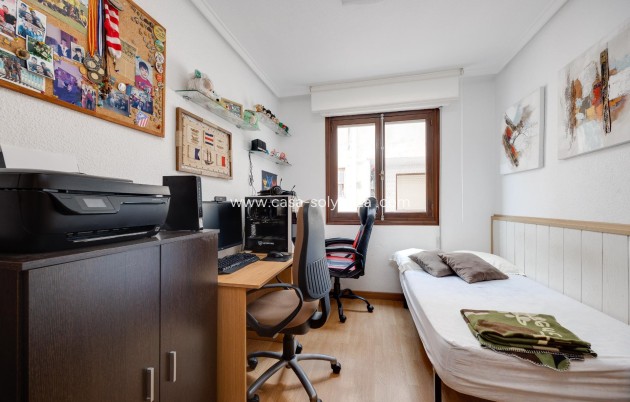 Resale - Apartment / flat - Torrevieja - Playa del Cura