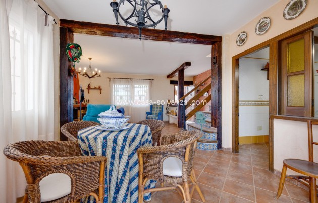 Wiederverkauf - Villa - San Miguel de Salinas - Ciudad de las comunicaciones