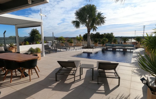 Resale - Villa - Algorfa - La Finca Golf Resort