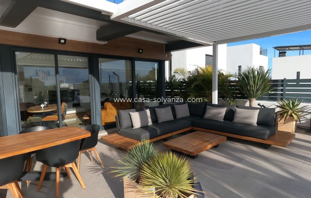 Resale - Villa - Algorfa - La Finca Golf Resort