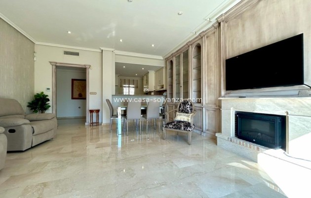 Resale - Apartment / flat - Orihuela Costa - Aguamarina