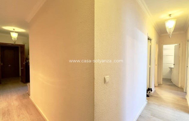 Herverkoop - Reclame - Torrevieja - Playa De Los Naufragos