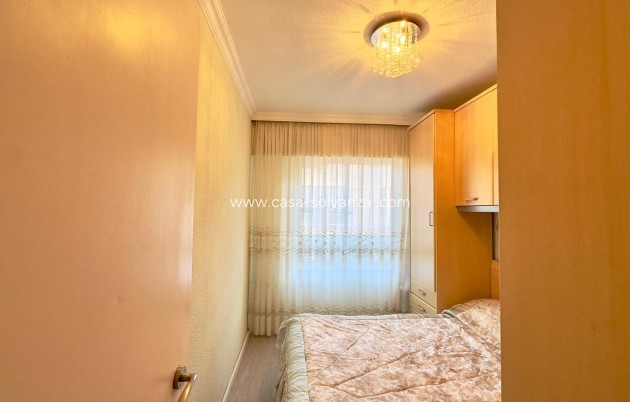 Herverkoop - Reclame - Torrevieja - Playa De Los Naufragos