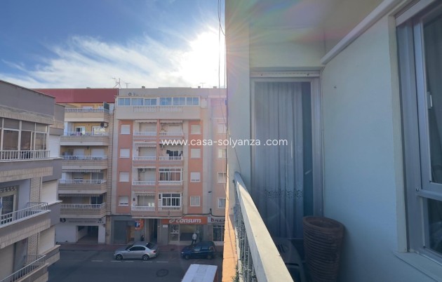 Herverkoop - Reclame - Torrevieja - Playa De Los Naufragos