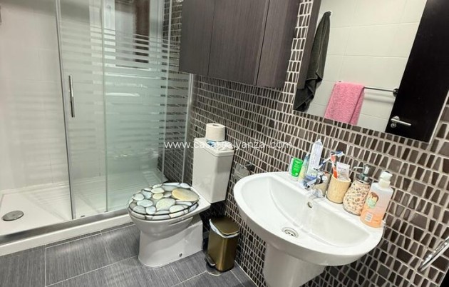 Resale - Apartment / flat - Orihuela Costa - Villamartín